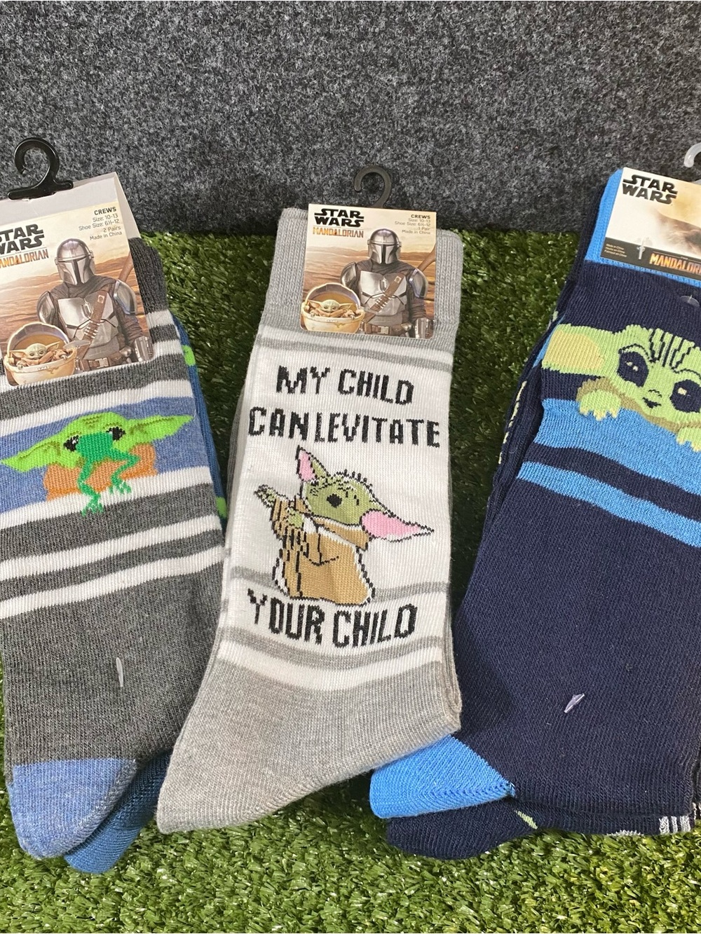 Star Wars Mandalorian Baby Yoda Grogu Mens Crew Socks 5 Pair Blue Frogs 6-12
